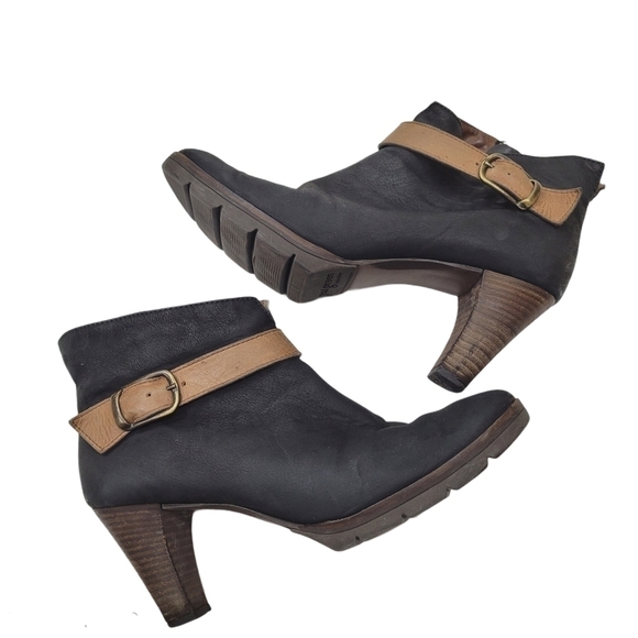 Paul Green Ankle Leather Bootie